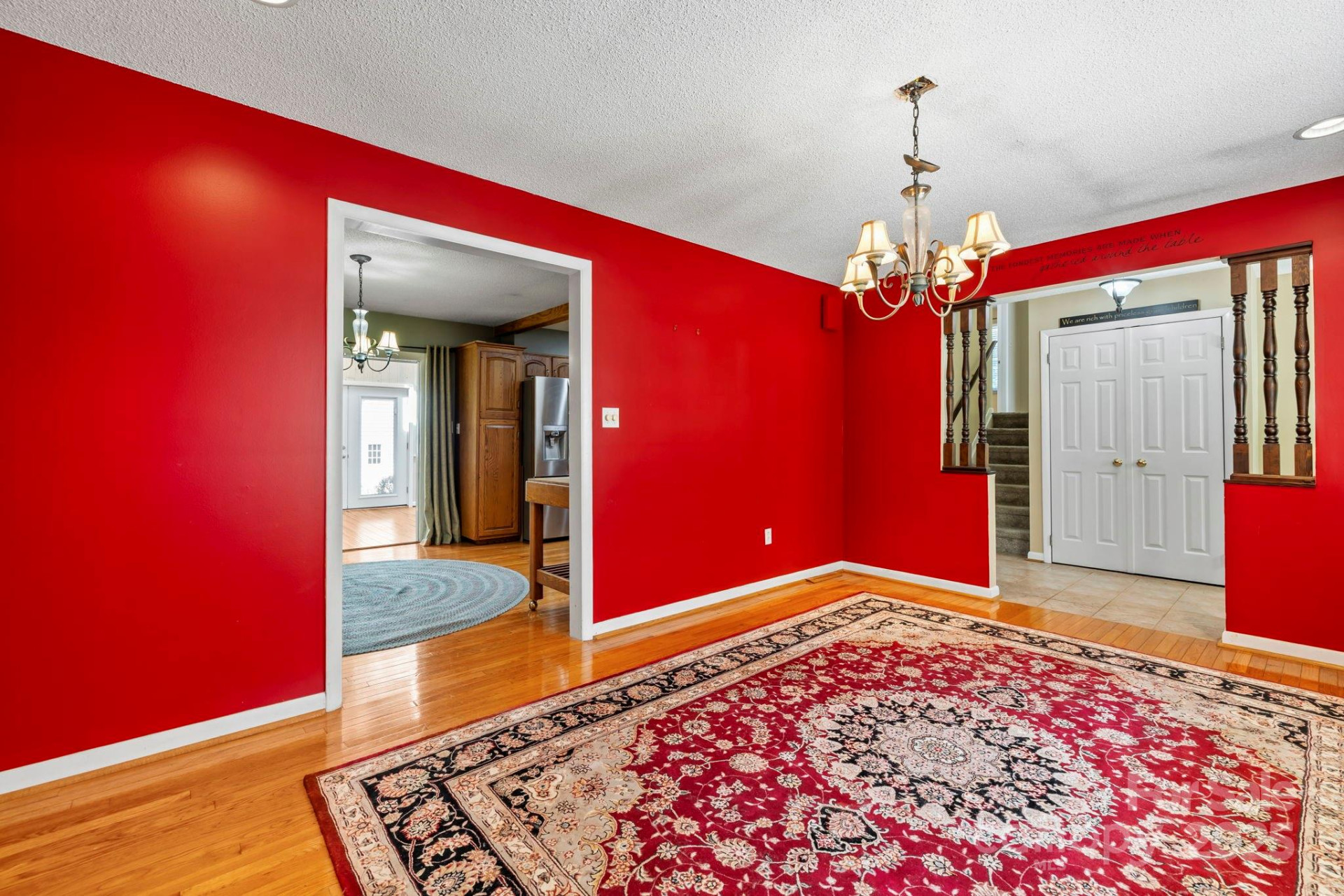 8 English Place - Photo 16