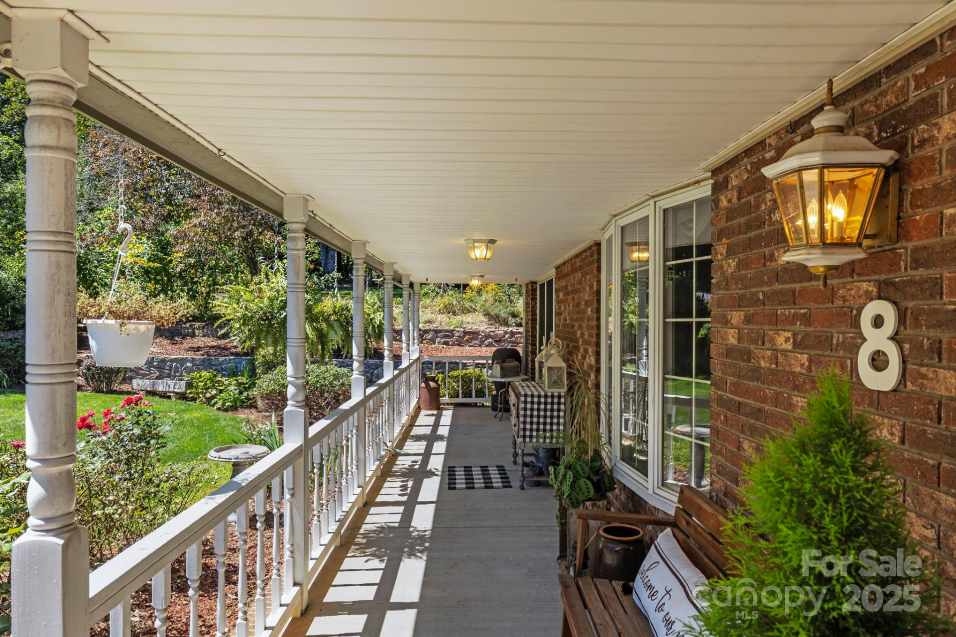 8 English Place - Photo 4