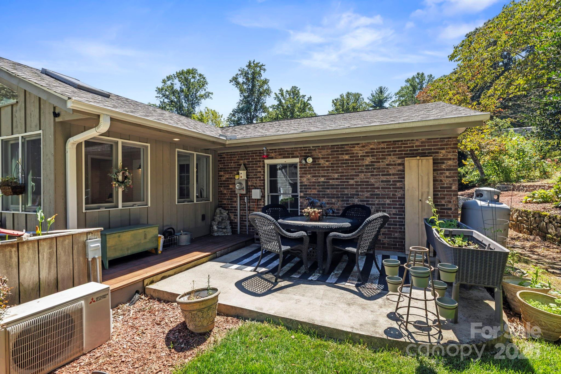 8 English Place - Photo 5