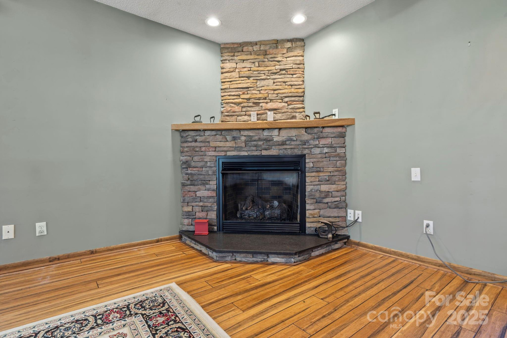 8 English Place - Photo 10