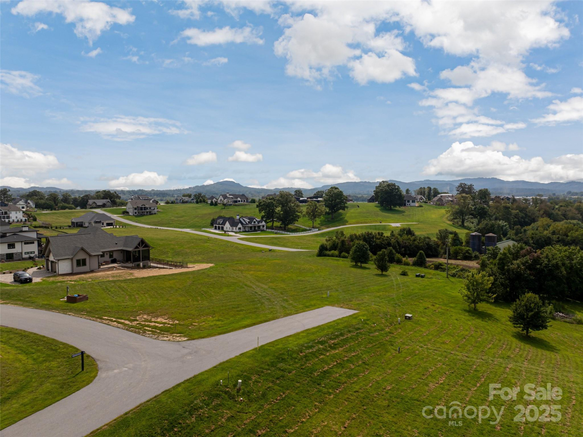 301 Majestic Ridge Road #57 - Photo 5