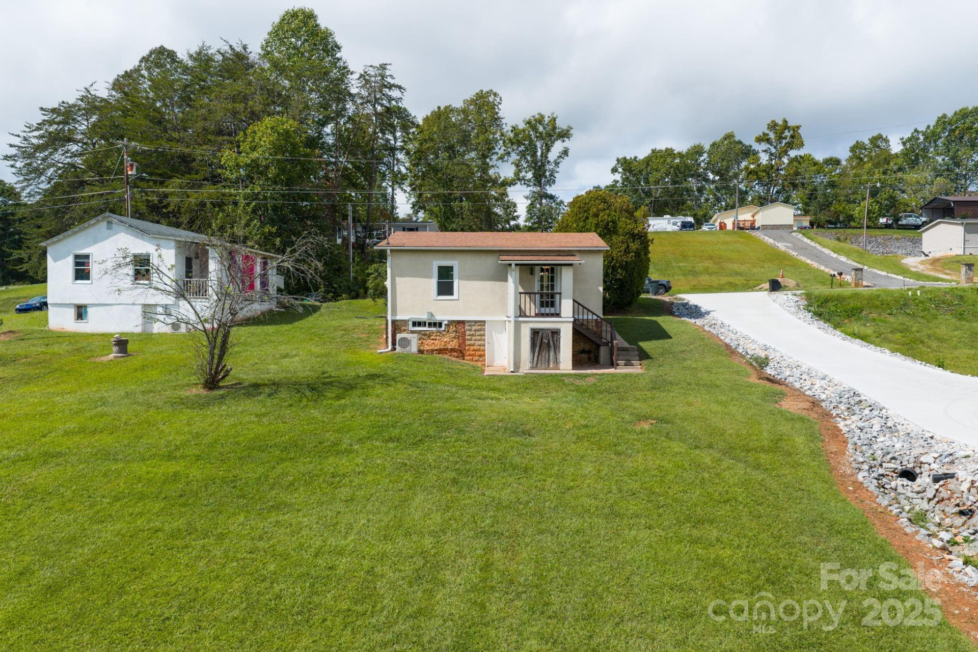 610 Miller Avenue - Photo 9