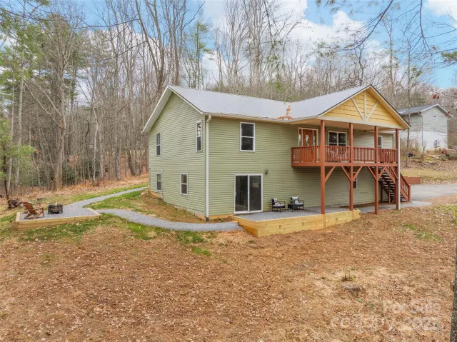11 Tahchee Trail