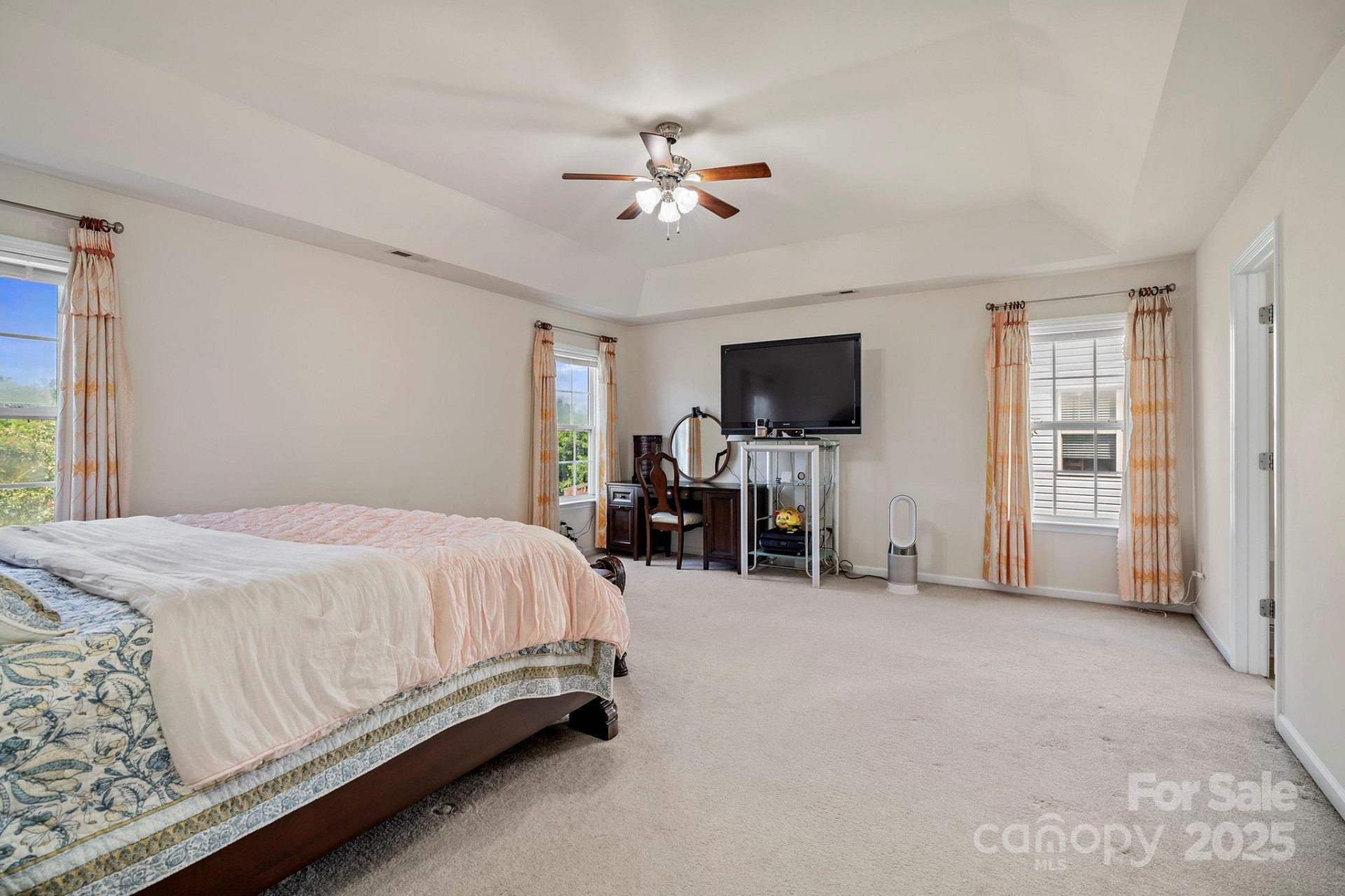 2 Breyerton Court - Photo 24