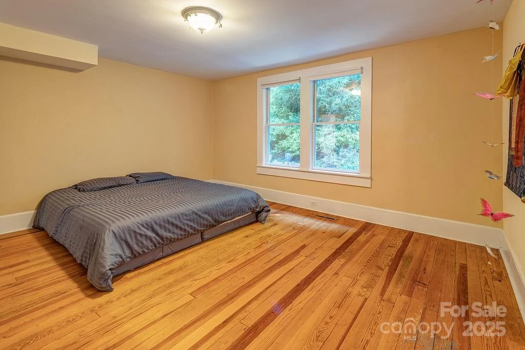 54 Spooks Branch Road - Photo 17
