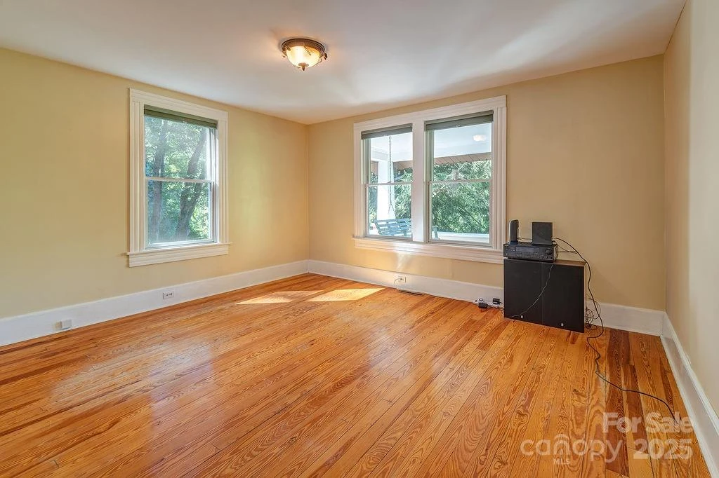 54 Spooks Branch Road - Photo 20
