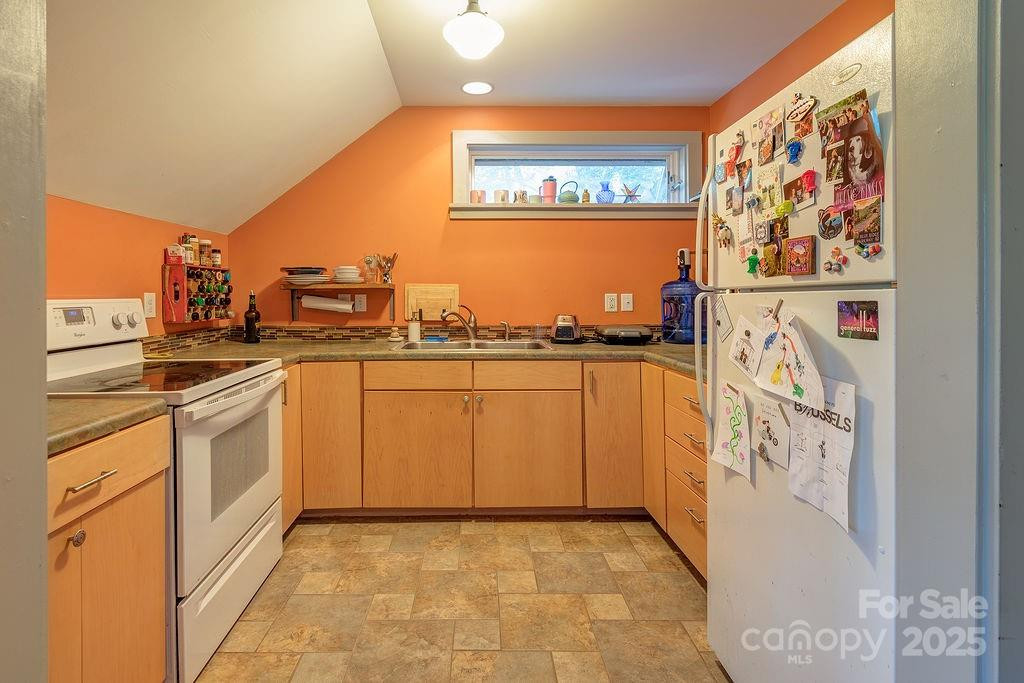 54 Spooks Branch Road - Photo 31