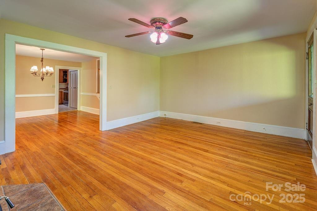 54 Spooks Branch Road - Photo 5