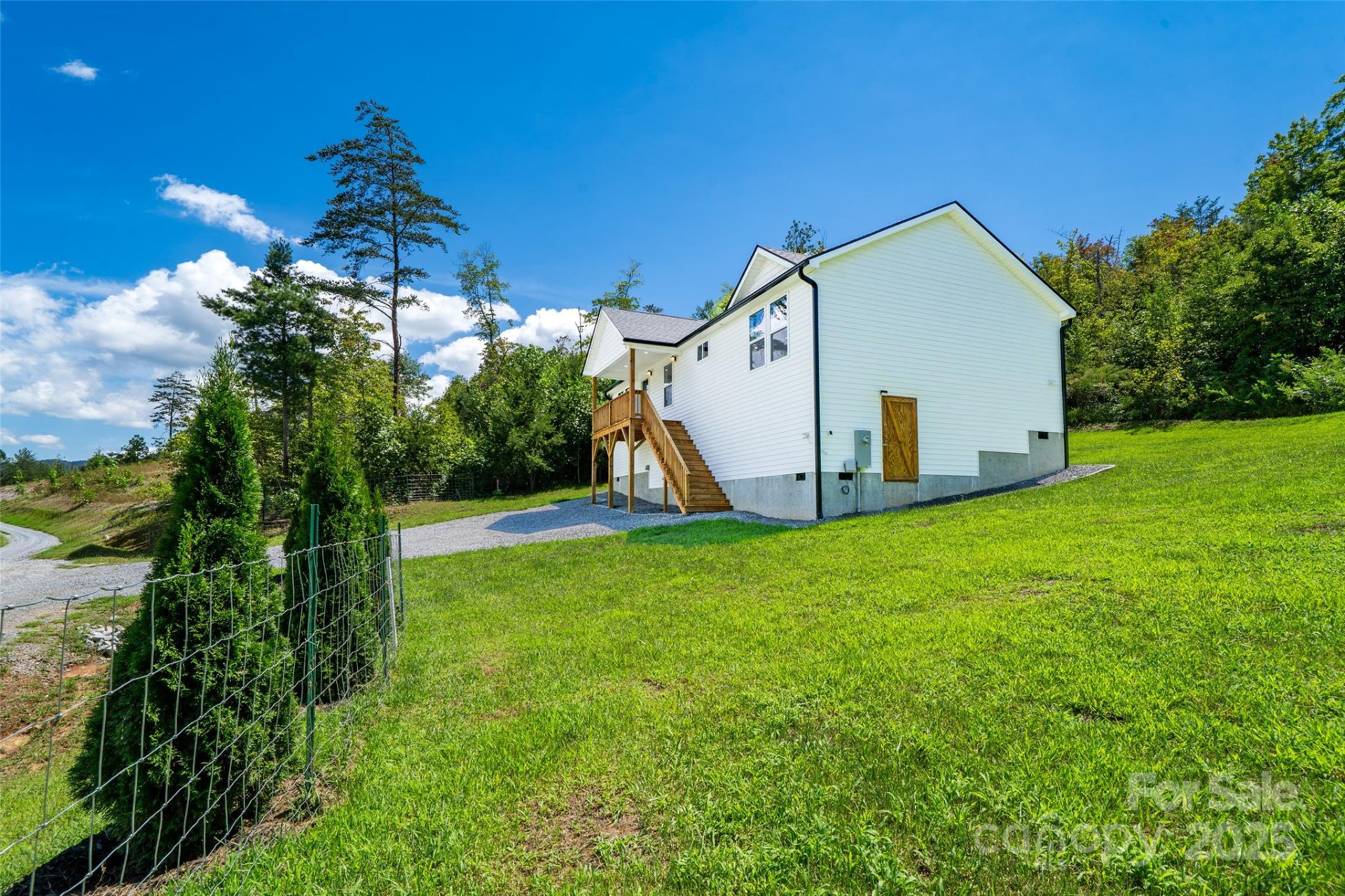 100 Vineyard Village Drive - Photo 3