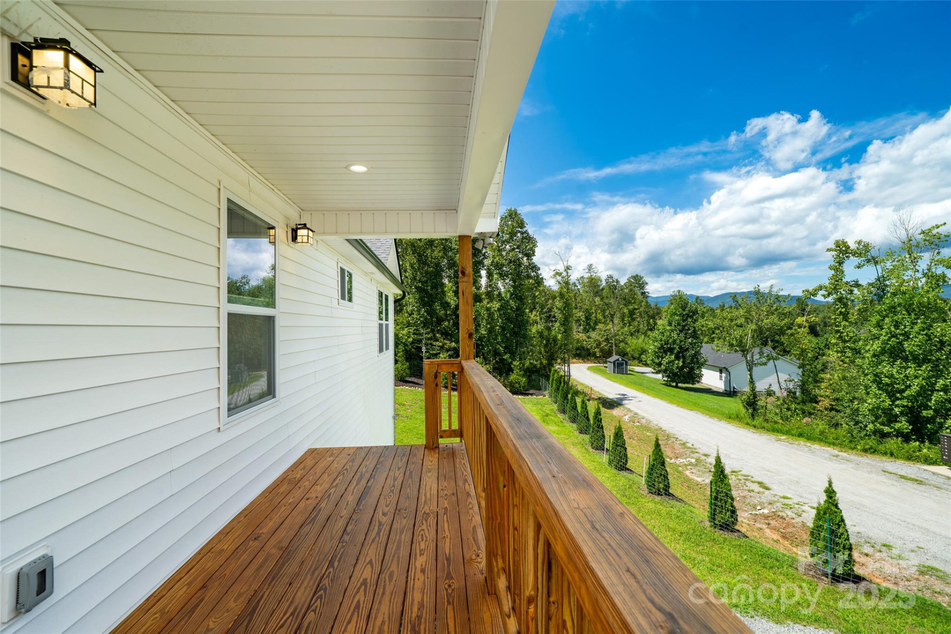 100 Vineyard Village Drive - Photo 4