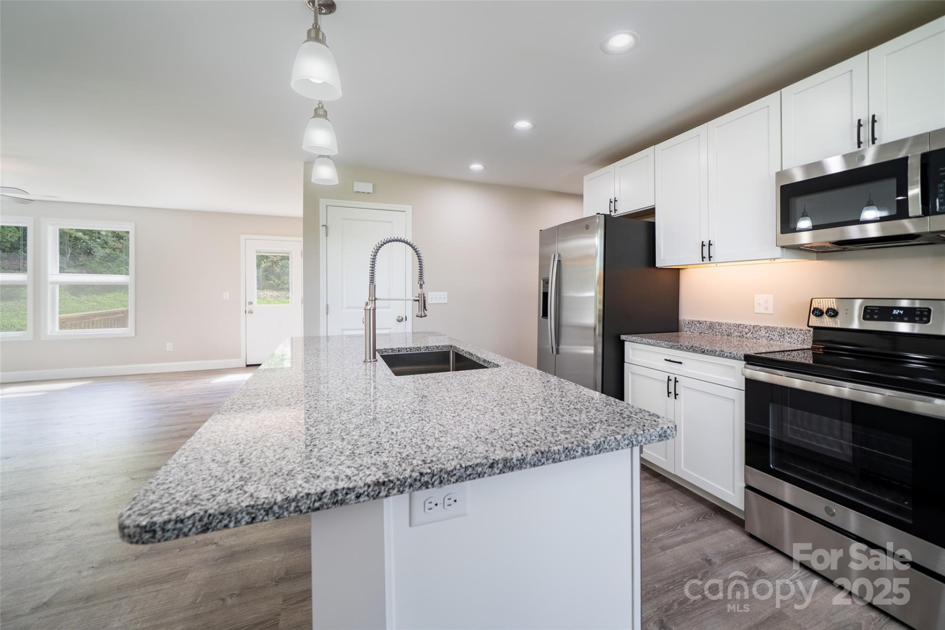 100 Vineyard Village Drive - Photo 6
