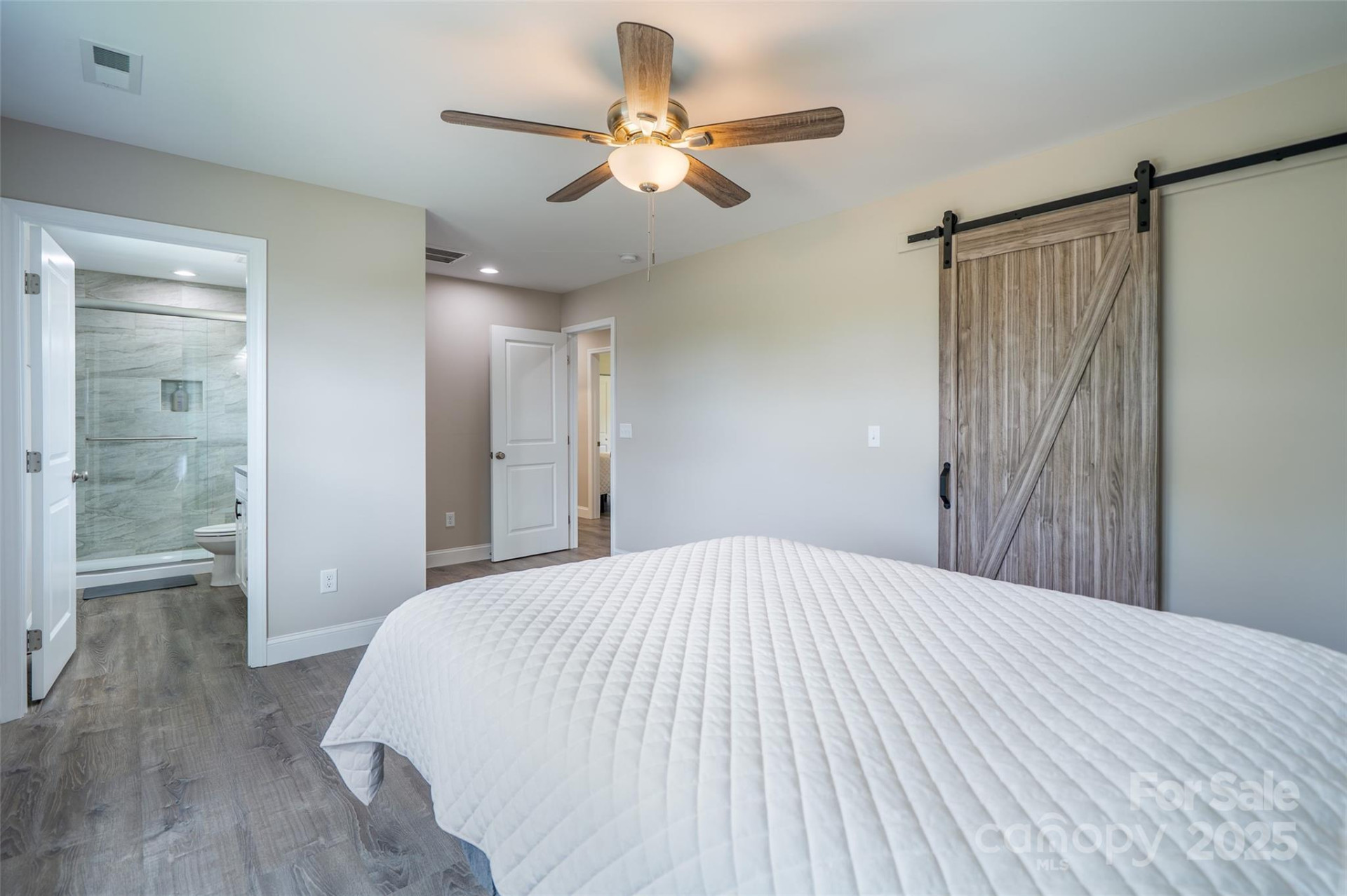 100 Vineyard Village Drive - Photo 9