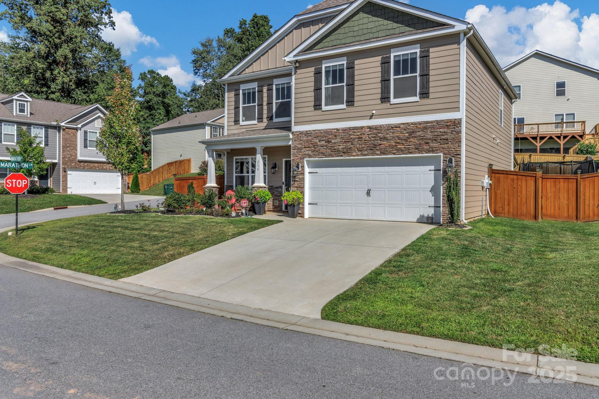 235 Marathon Lane - Photo 3