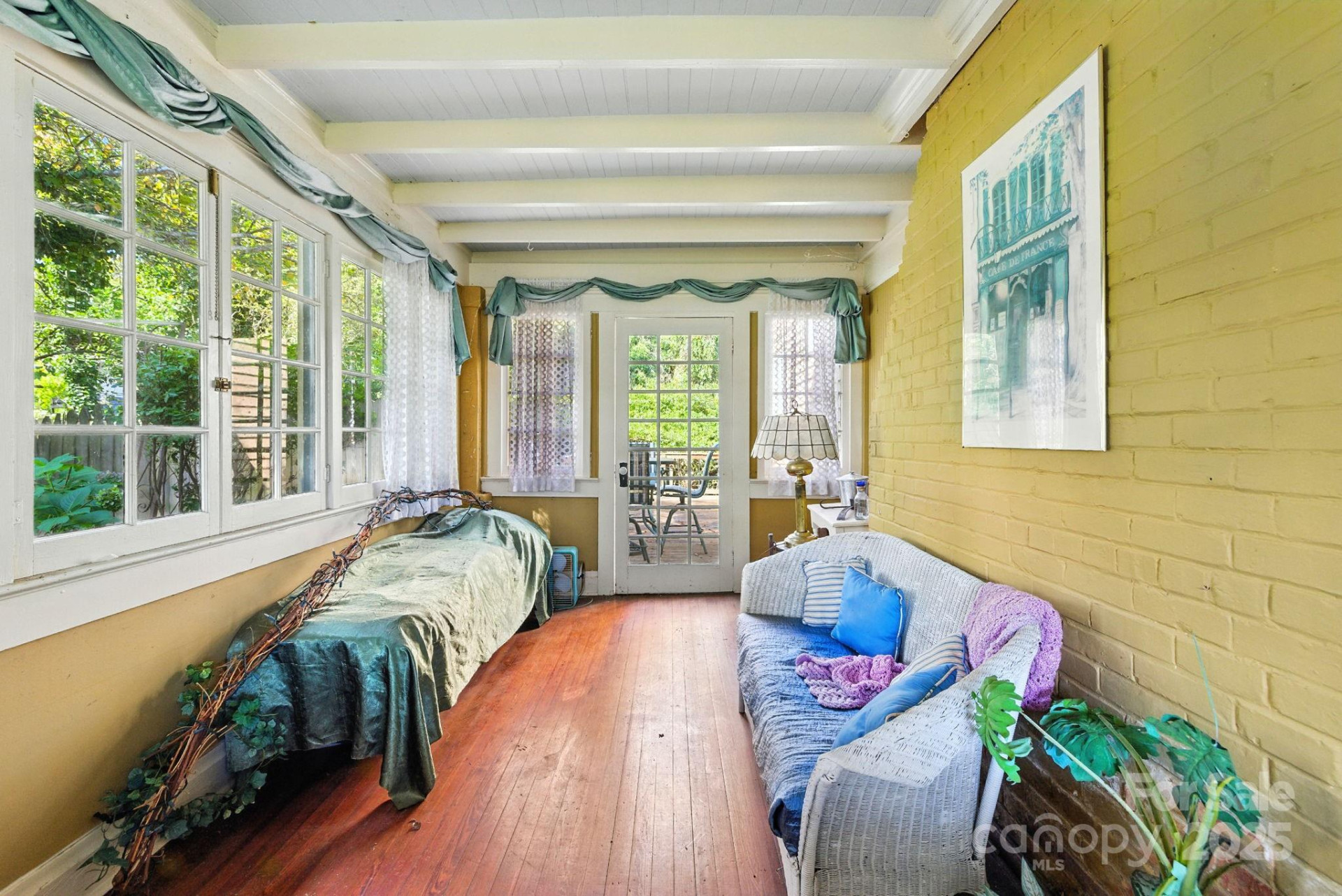 317 Courtland Boulevard - Photo 25