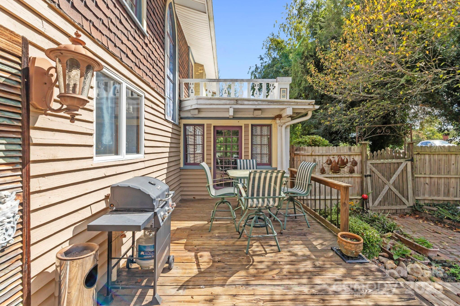 317 Courtland Boulevard - Photo 42