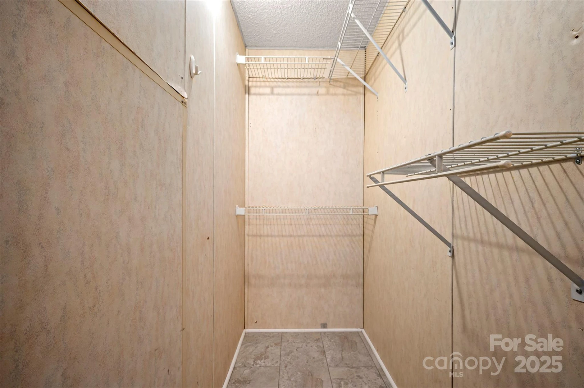 118 Aiken Street - Photo 17