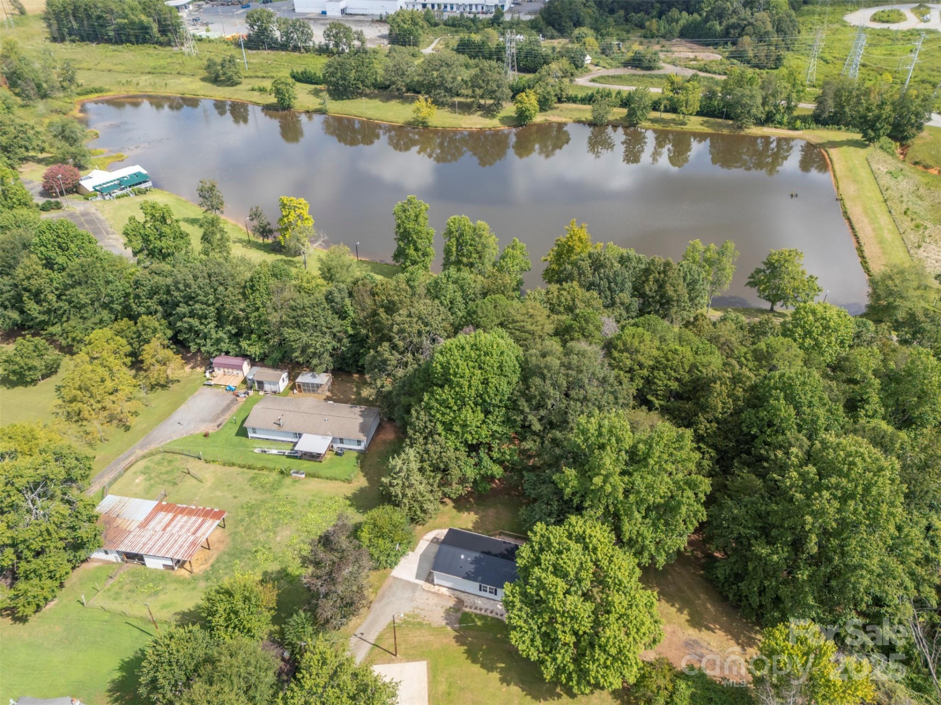 118 Aiken Street - Photo 3