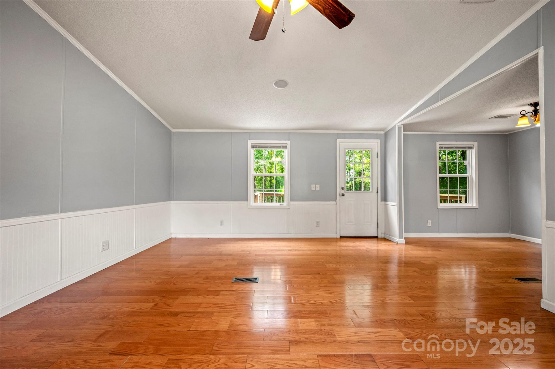 118 Aiken Street - Photo 4