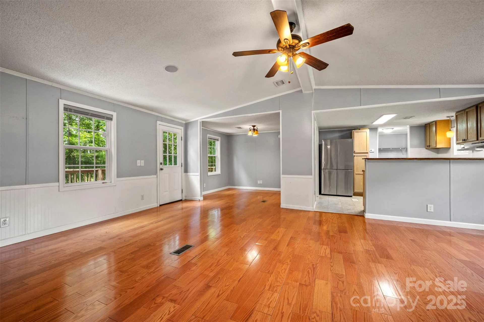 118 Aiken Street - Photo 5