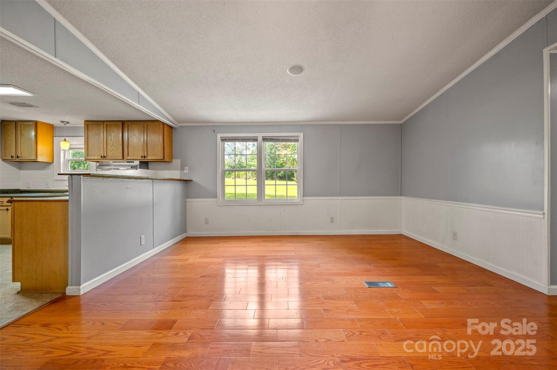 118 Aiken Street - Photo 6