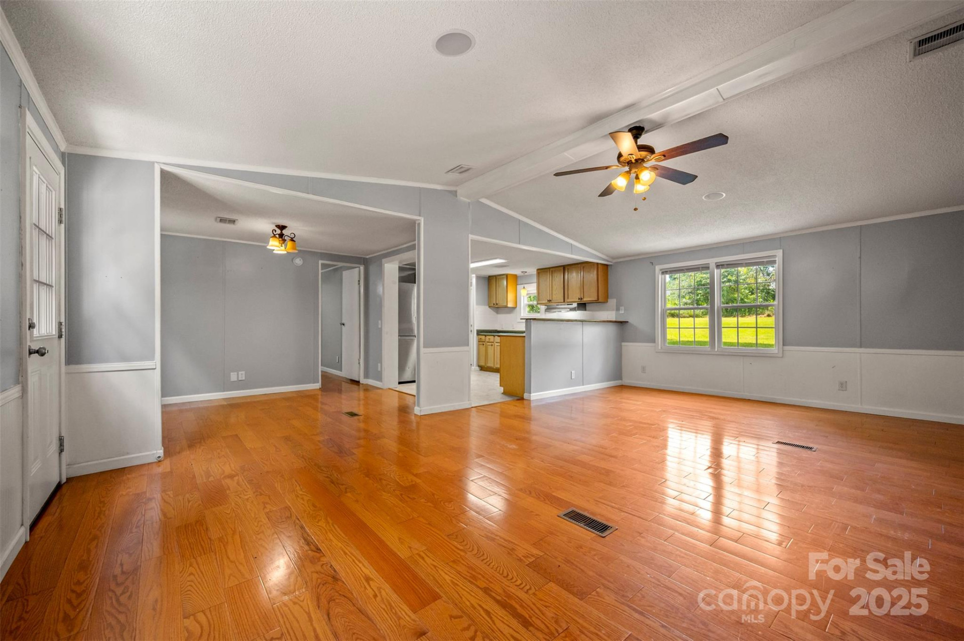 118 Aiken Street - Photo 7