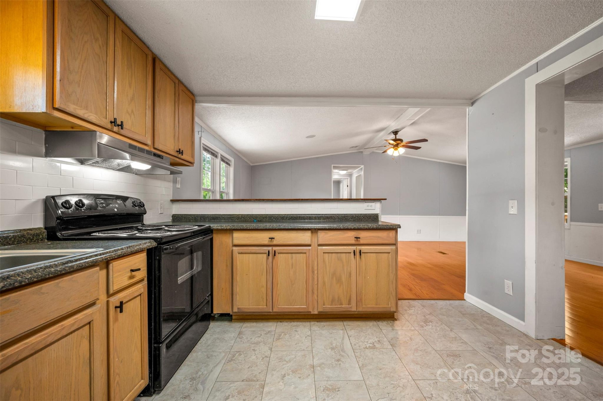 118 Aiken Street - Photo 10