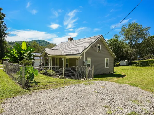 177 Dewey Avenue