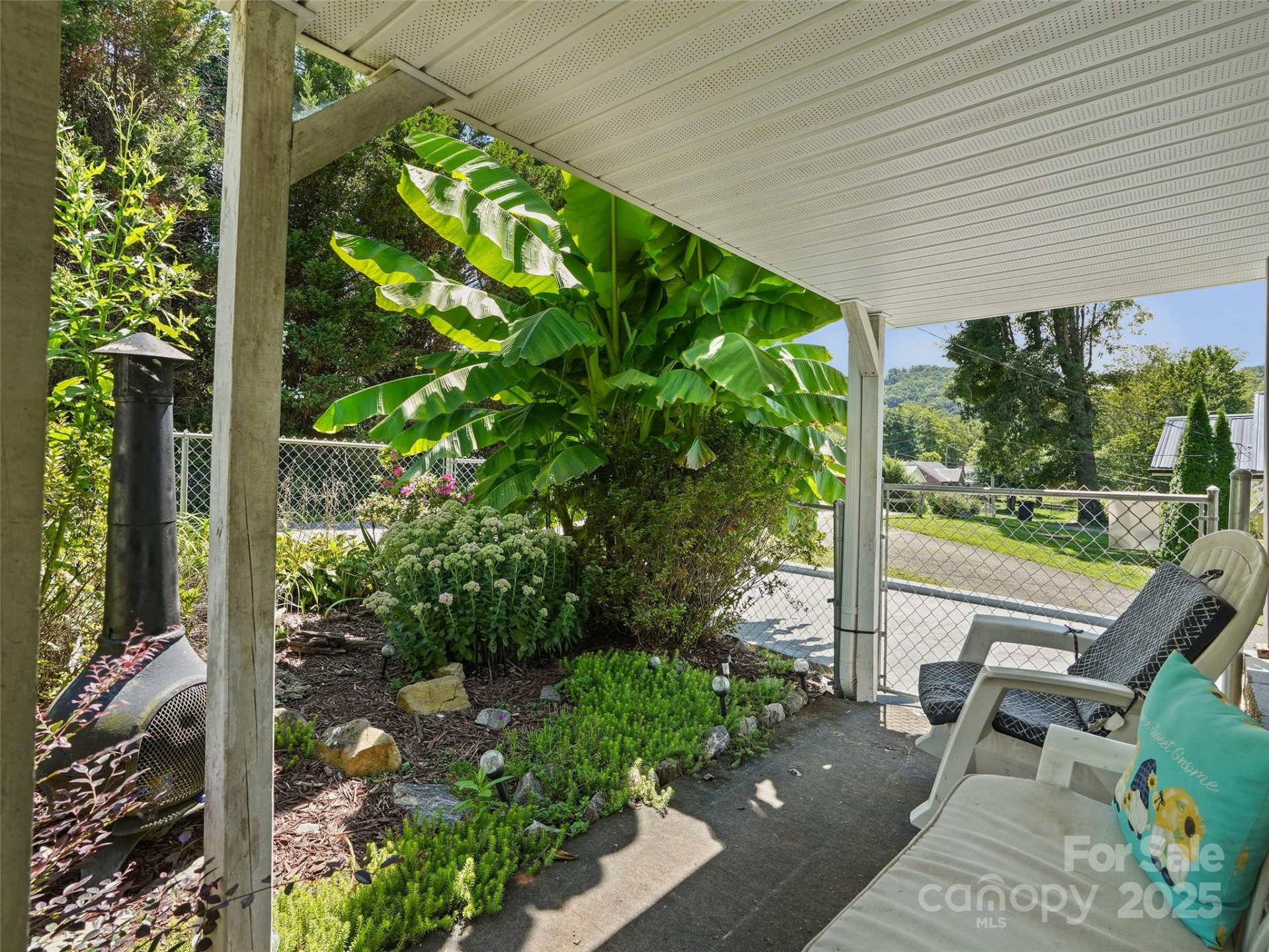 177 Dewey Avenue - Photo 4
