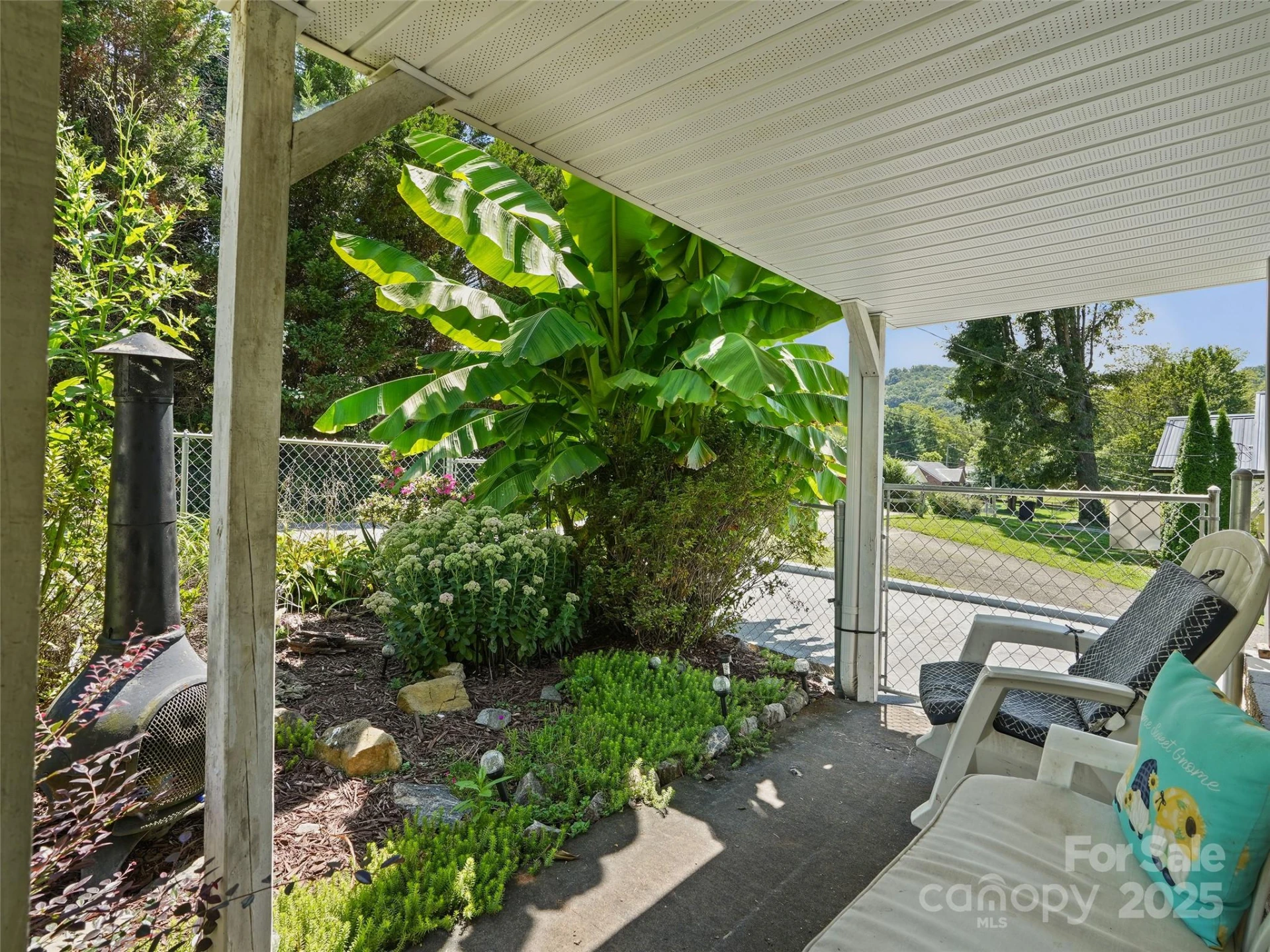 177 Dewey Avenue - Photo 4