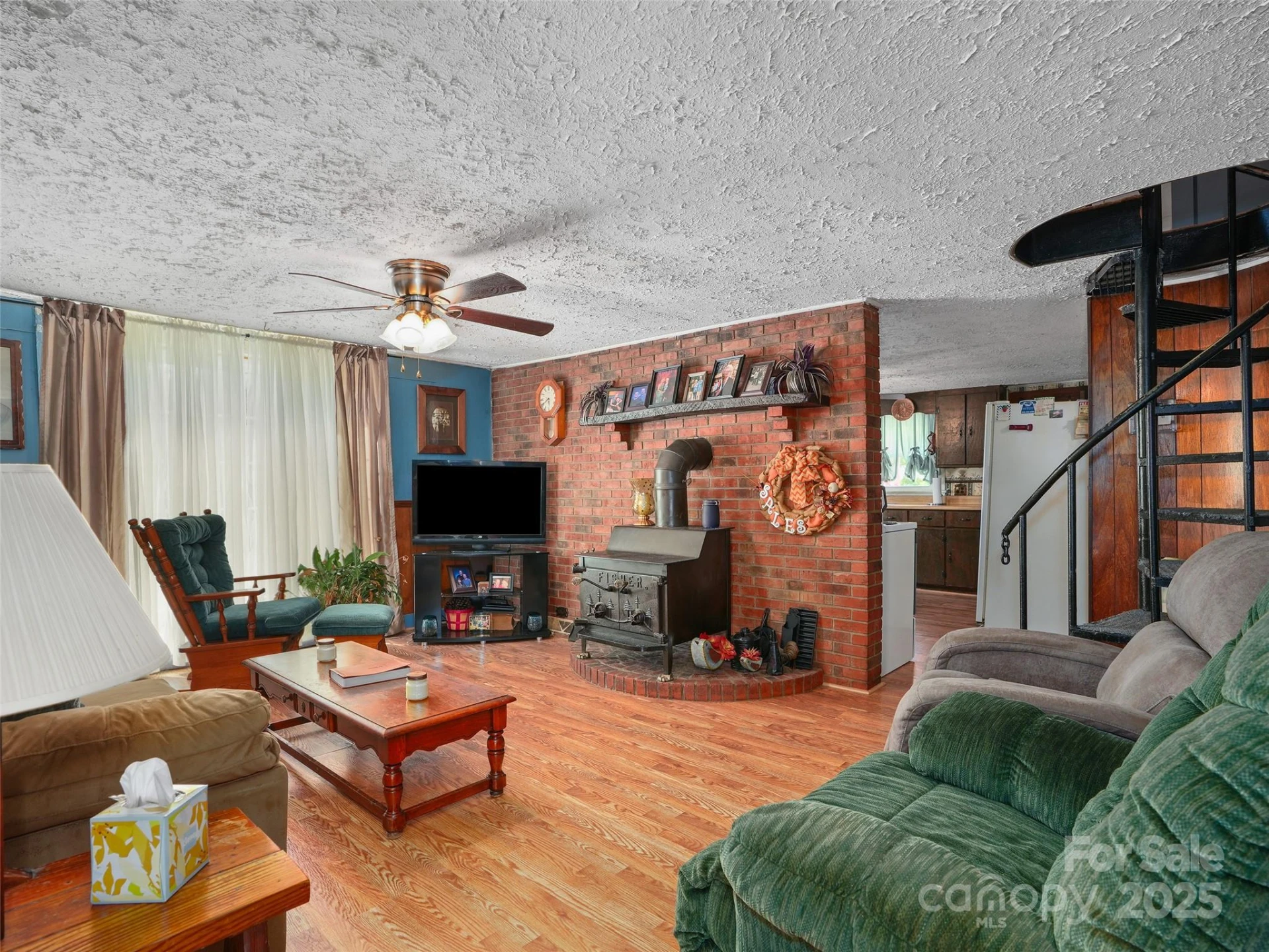 177 Dewey Avenue - Photo 8