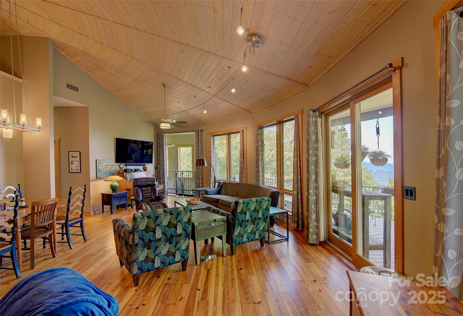 1024 Arrowhead Ridge Road - Photo 12