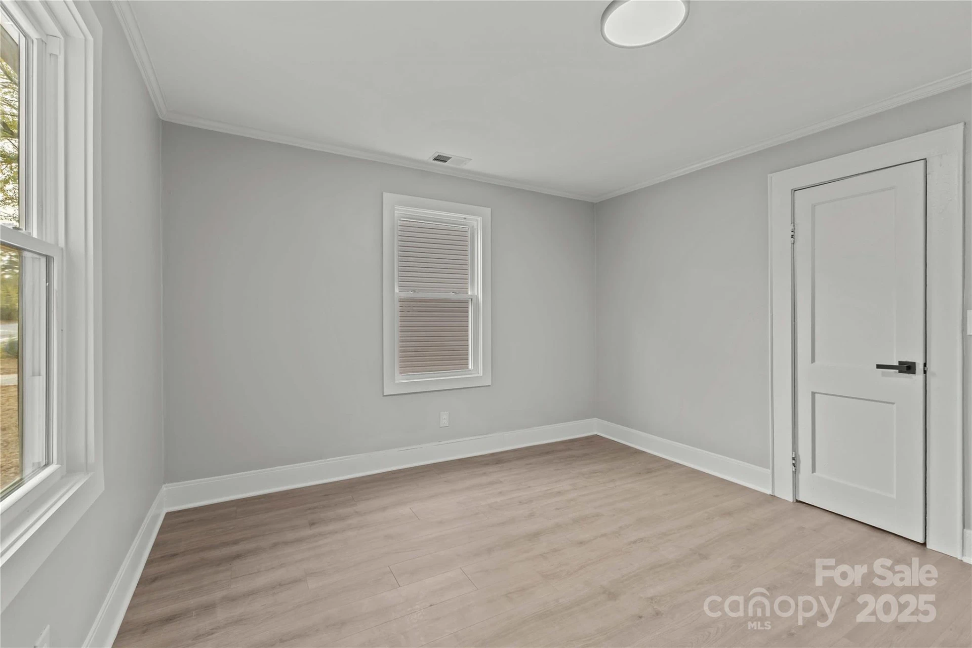 816 Miller Street - Photo 17