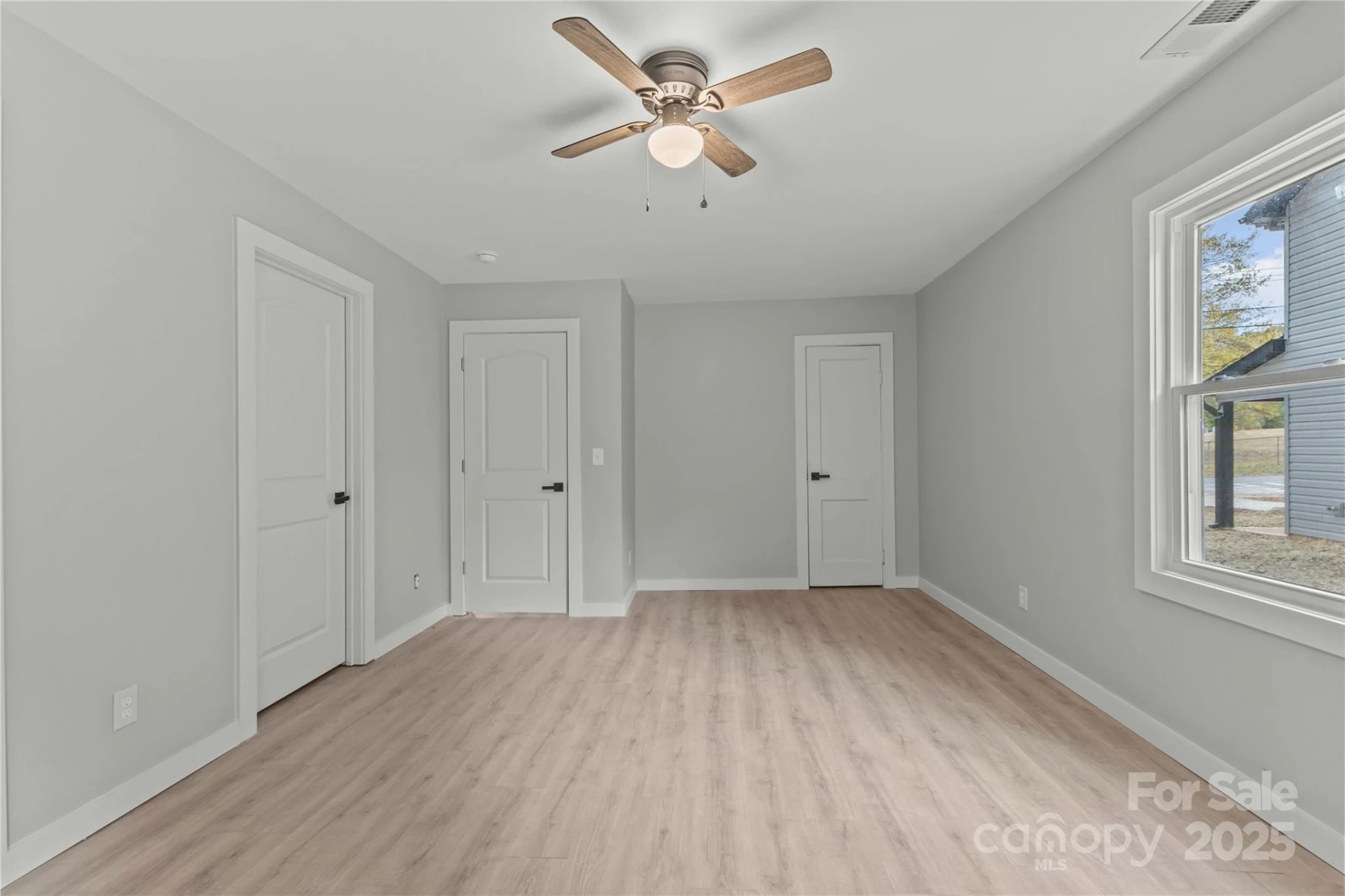 816 Miller Street - Photo 10