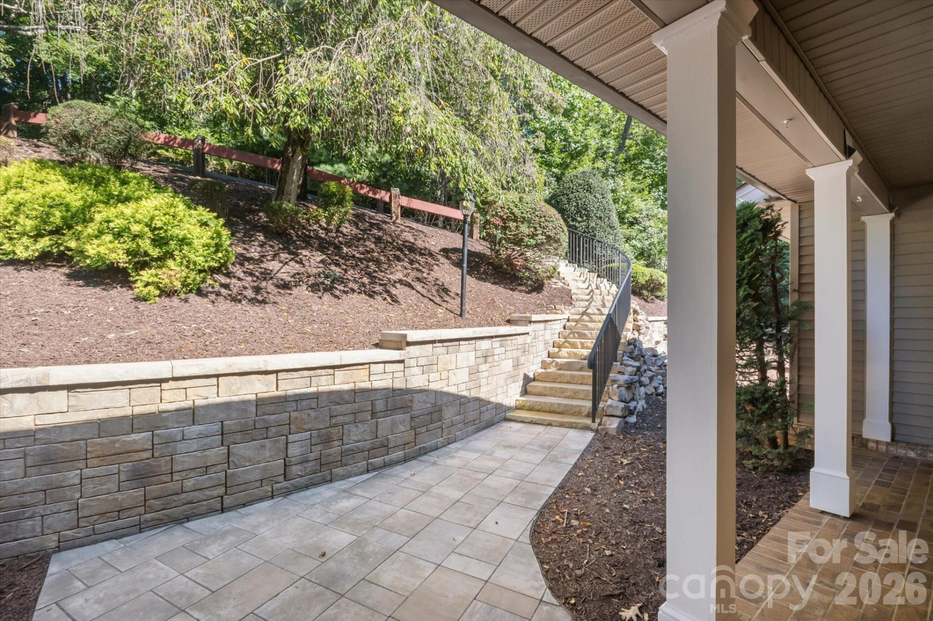 2240 Cumming Woods Lane - Photo 39