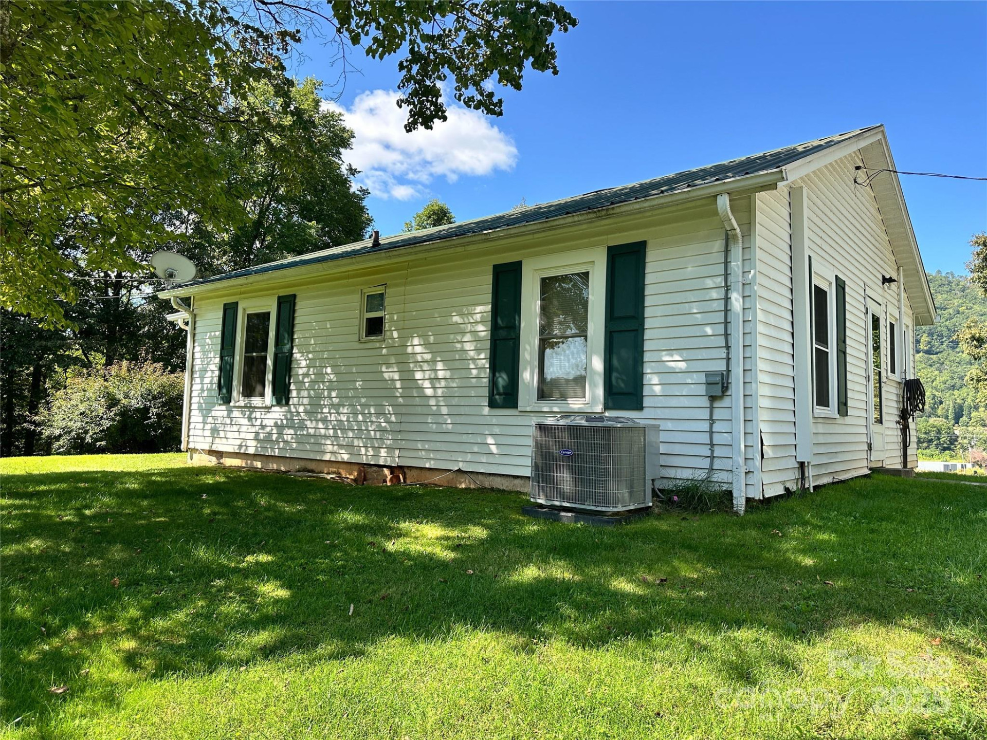 241 Canada Road - Photo 4
