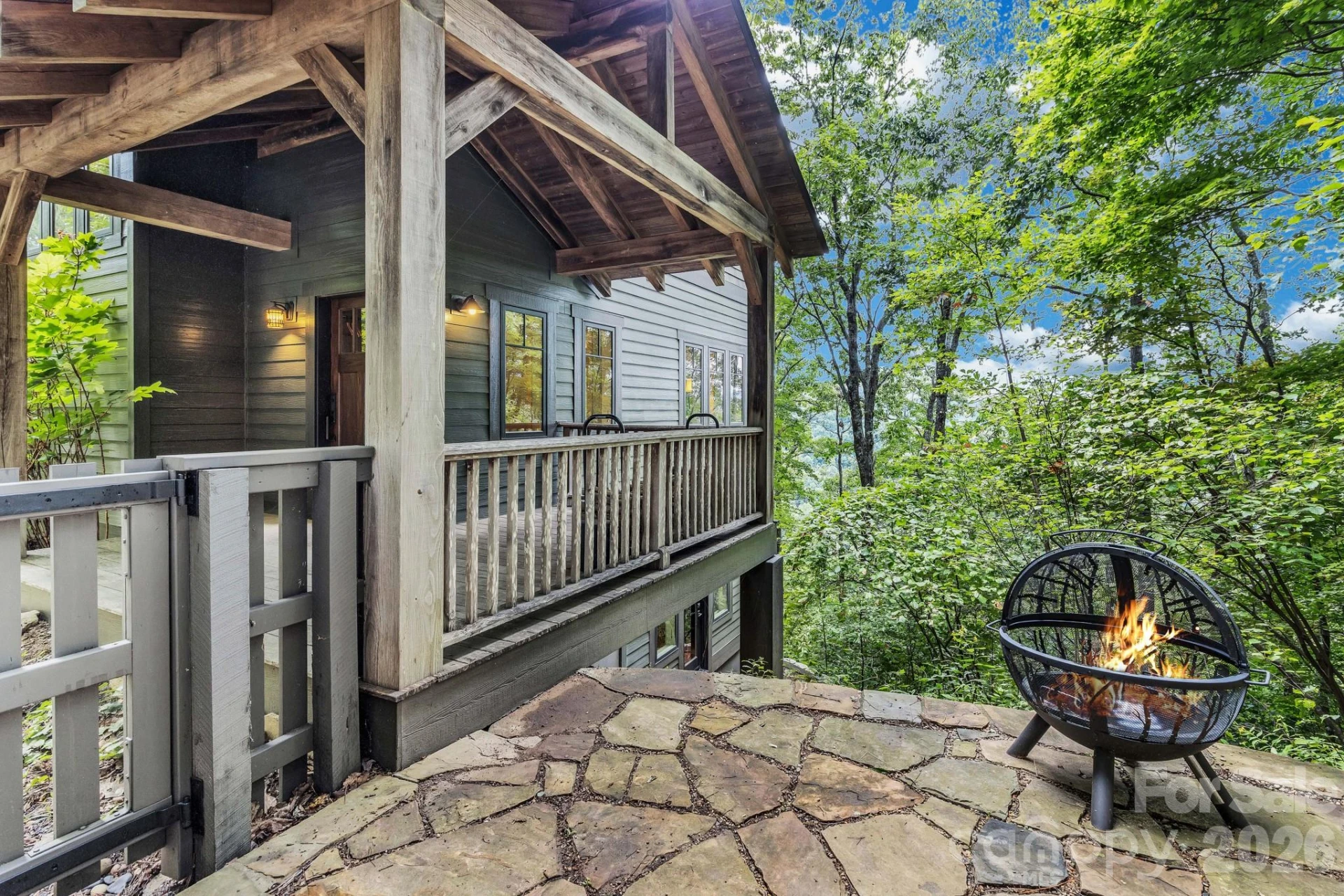 875 Creston Drive - Photo 4