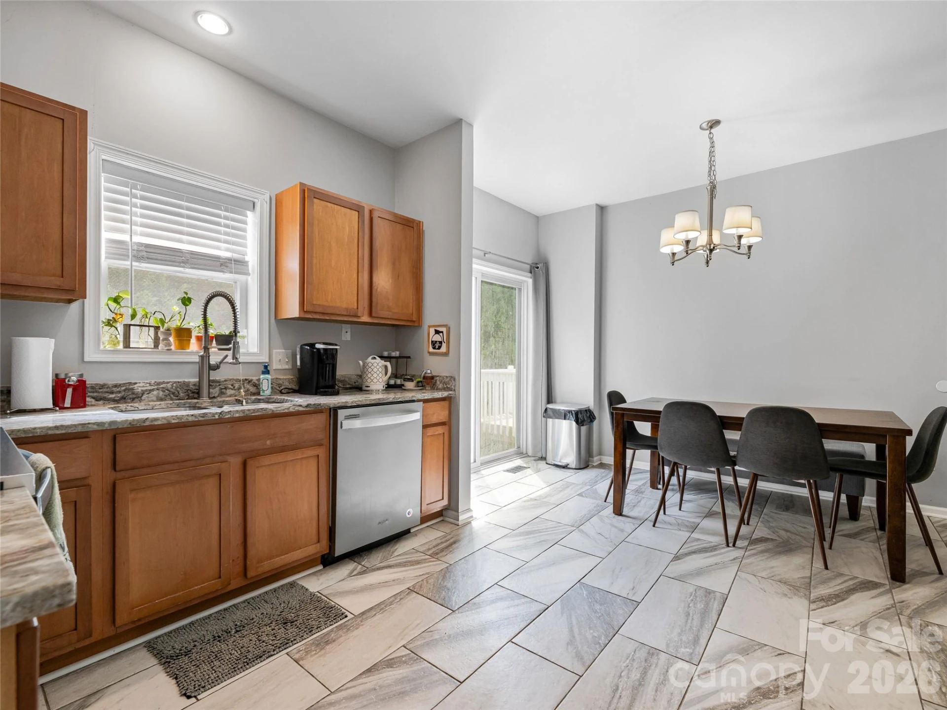 404 Villas Court - Photo 9