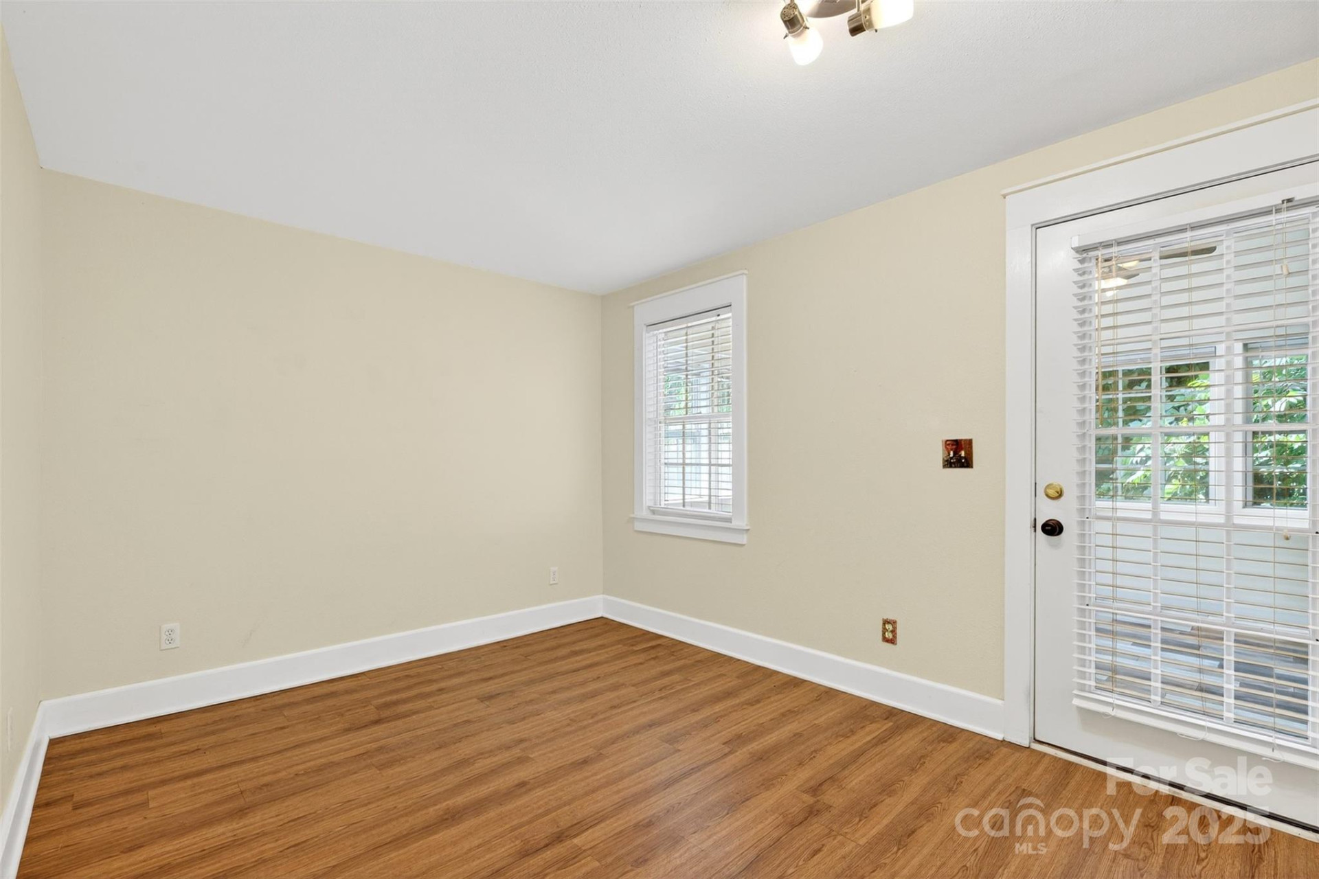 160 Howard Street - Photo 30