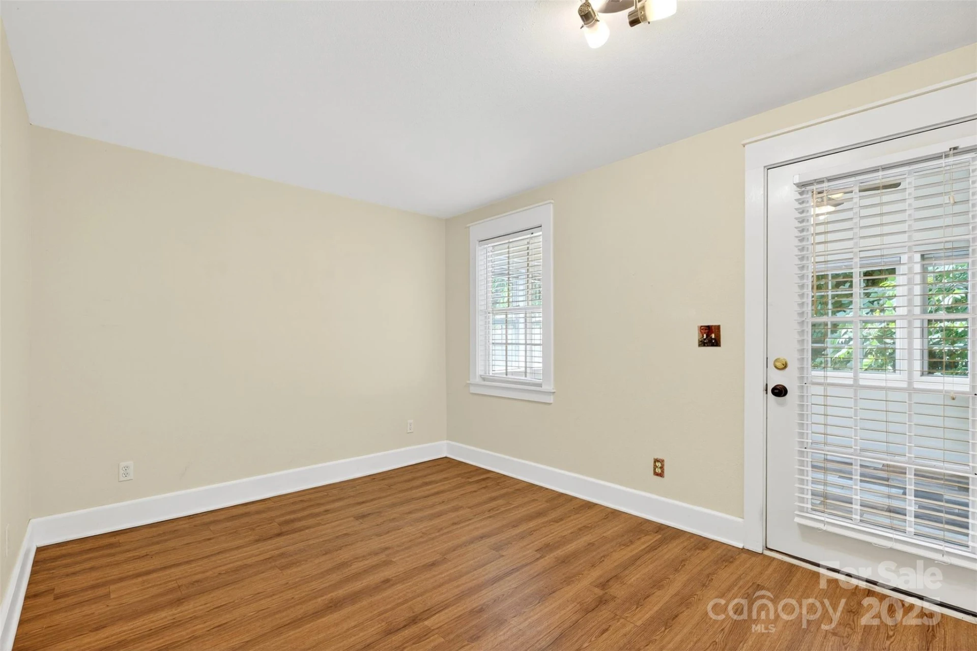 160 Howard Street - Photo 30