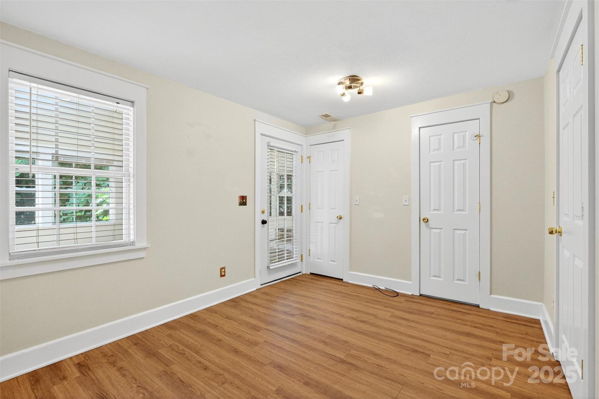 160 Howard Street - Photo 32