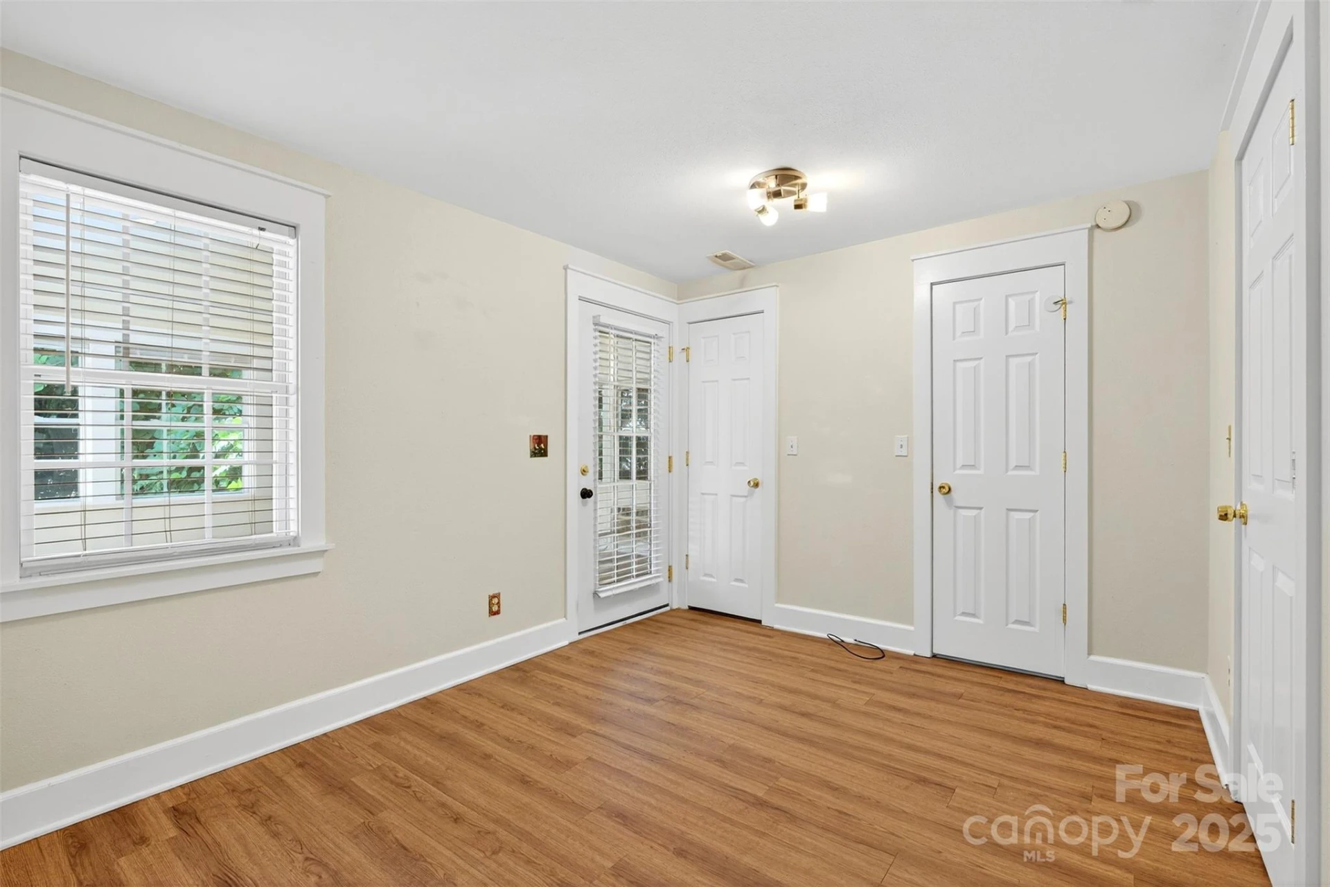 160 Howard Street - Photo 32