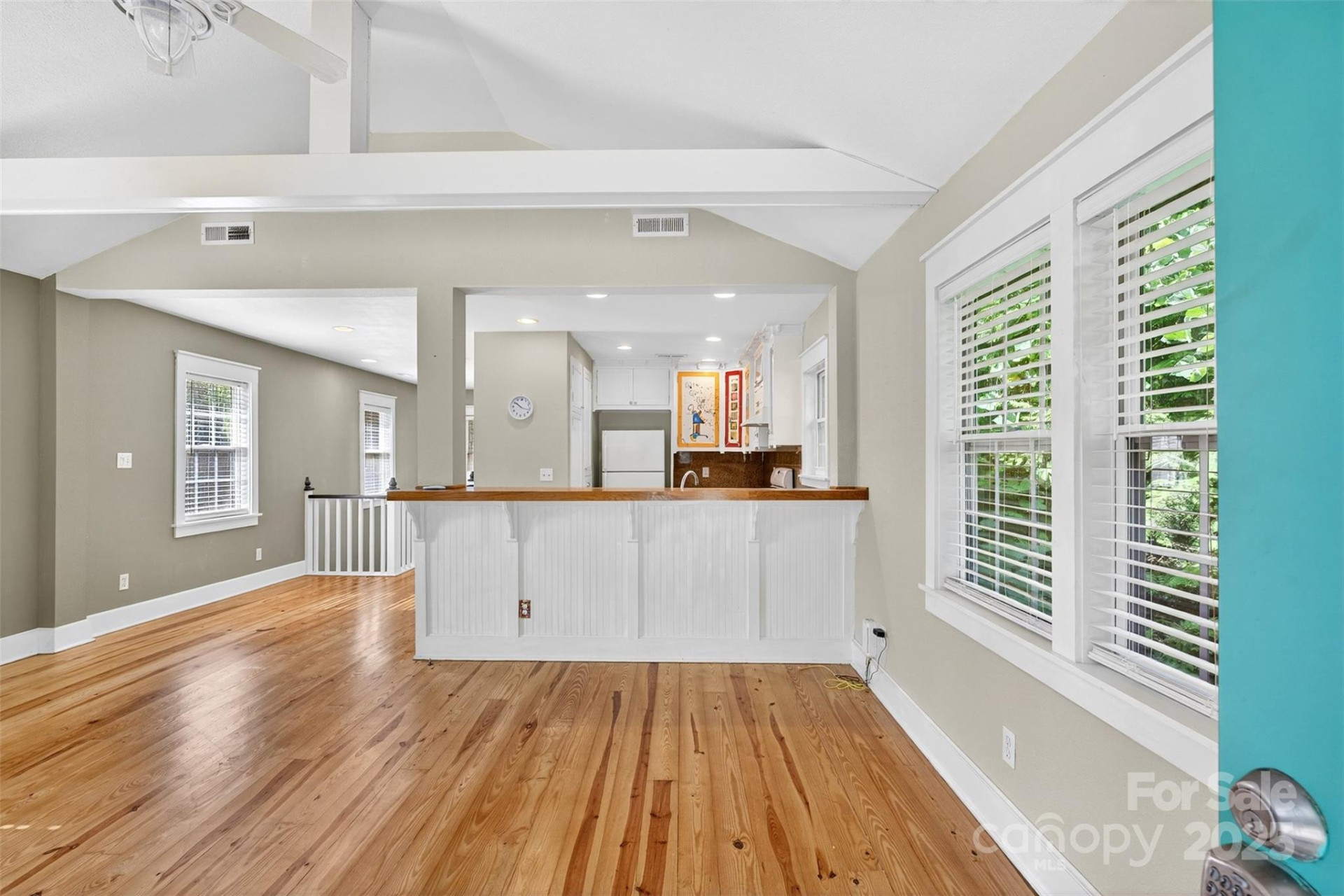 160 Howard Street - Photo 6