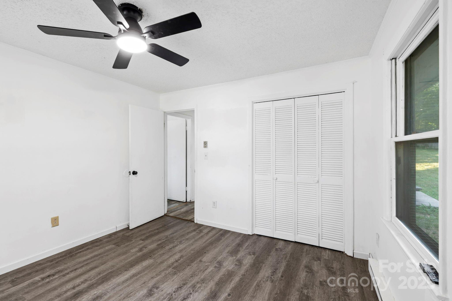 239 Yellowstone Drive - Photo 10