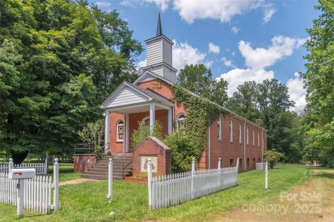 115 Teague Loop