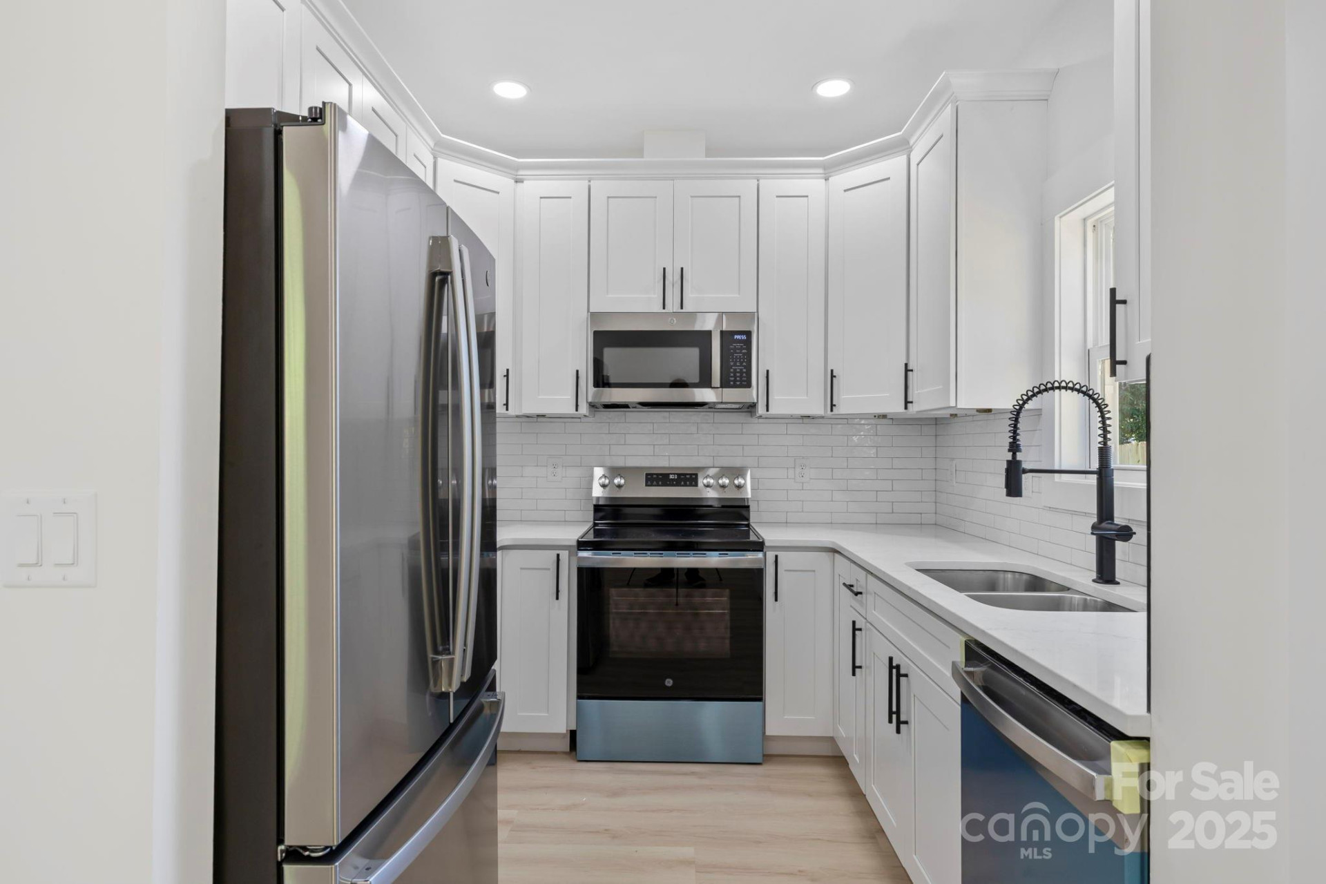 67 Valentine Street - Photo 9