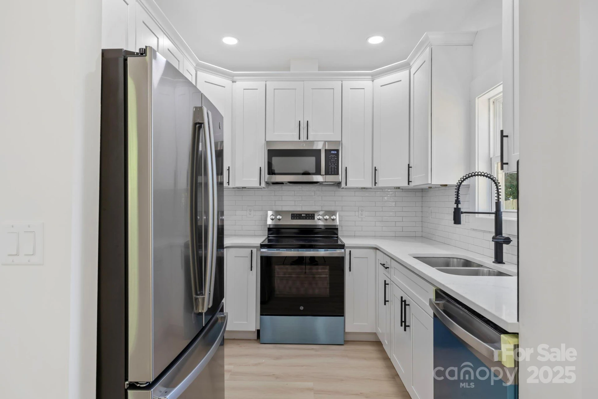 67 Valentine Street - Photo 9