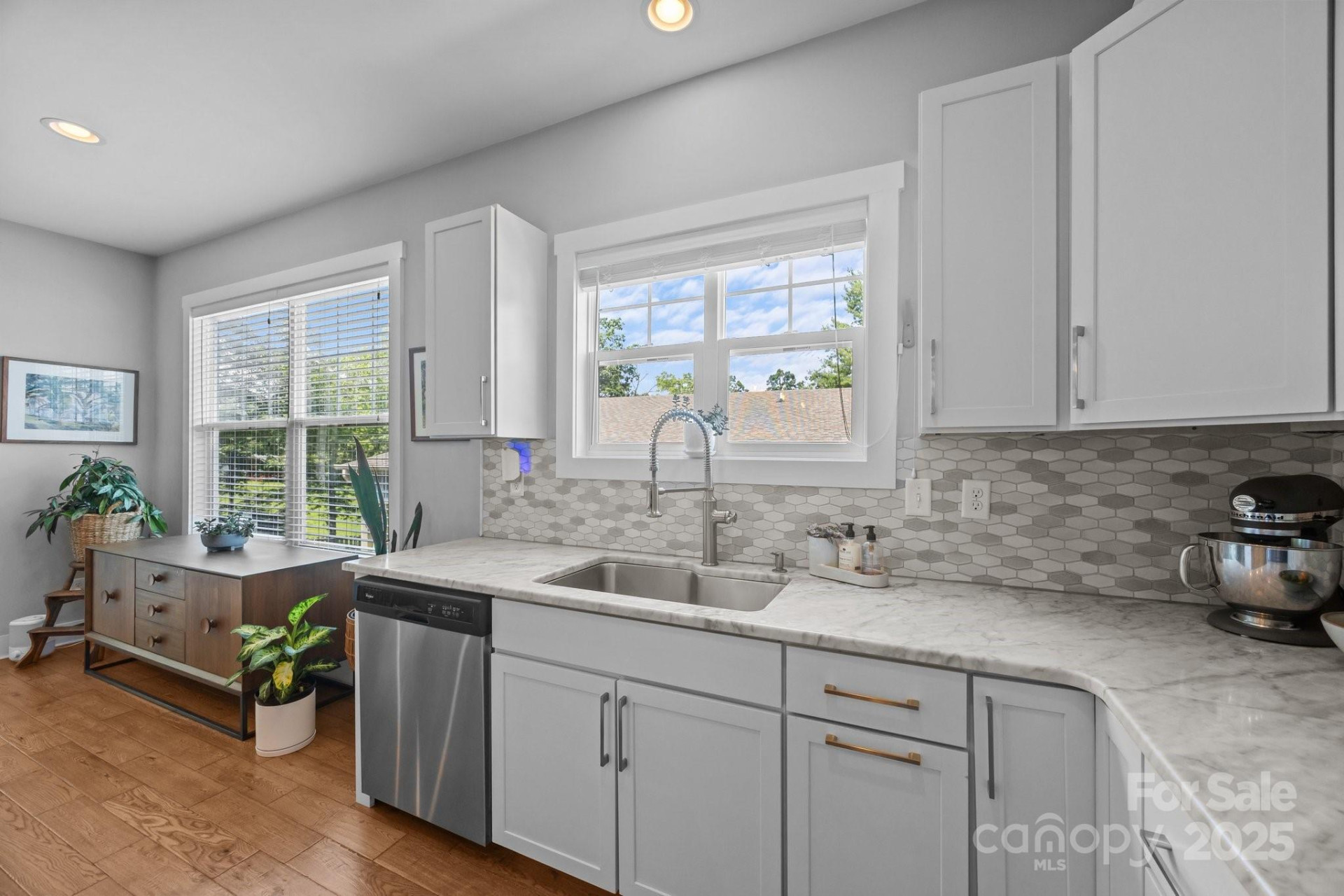 5 Meeting Street - Photo 12