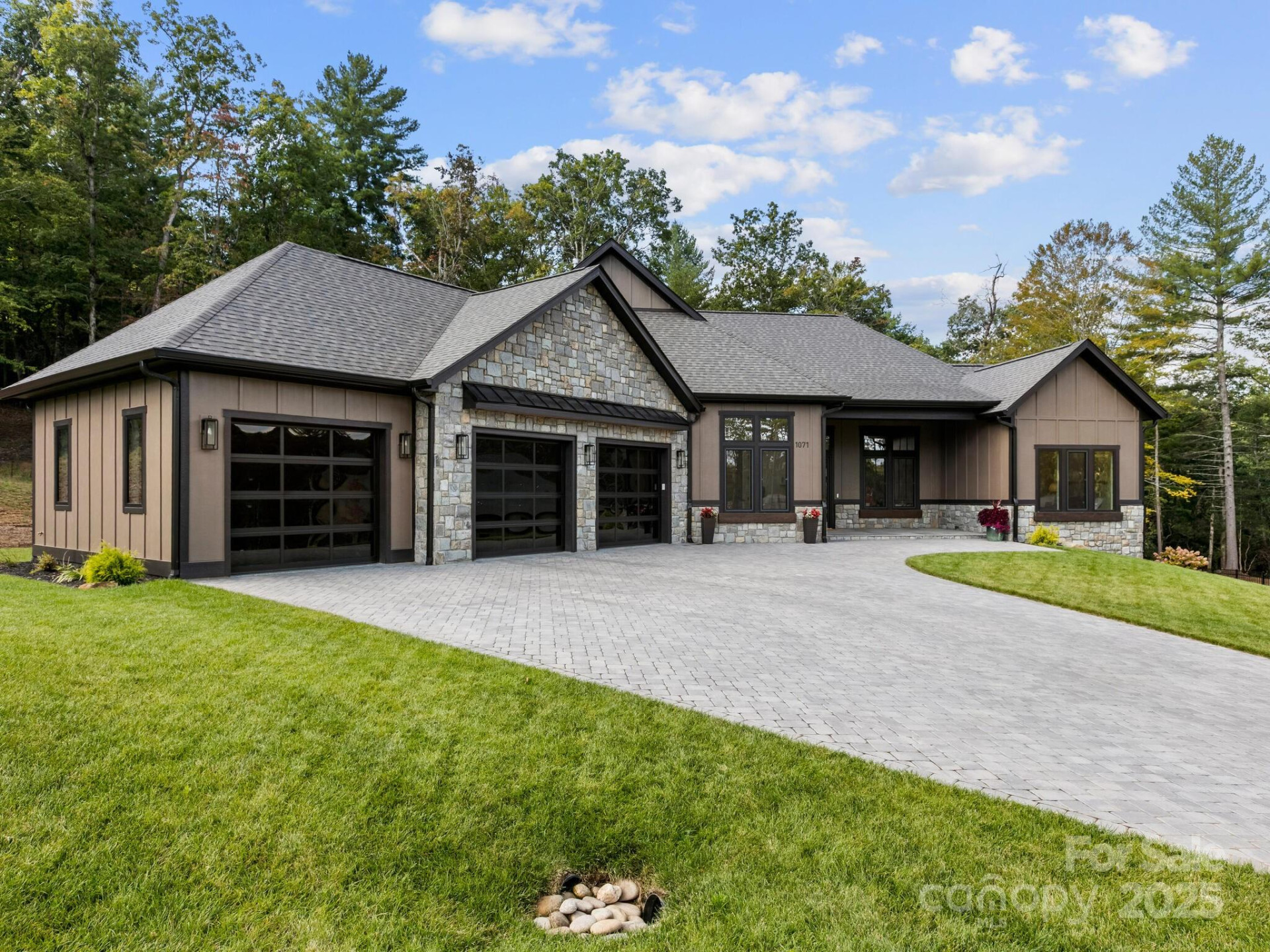 1071 Ascension Valley - Photo 2