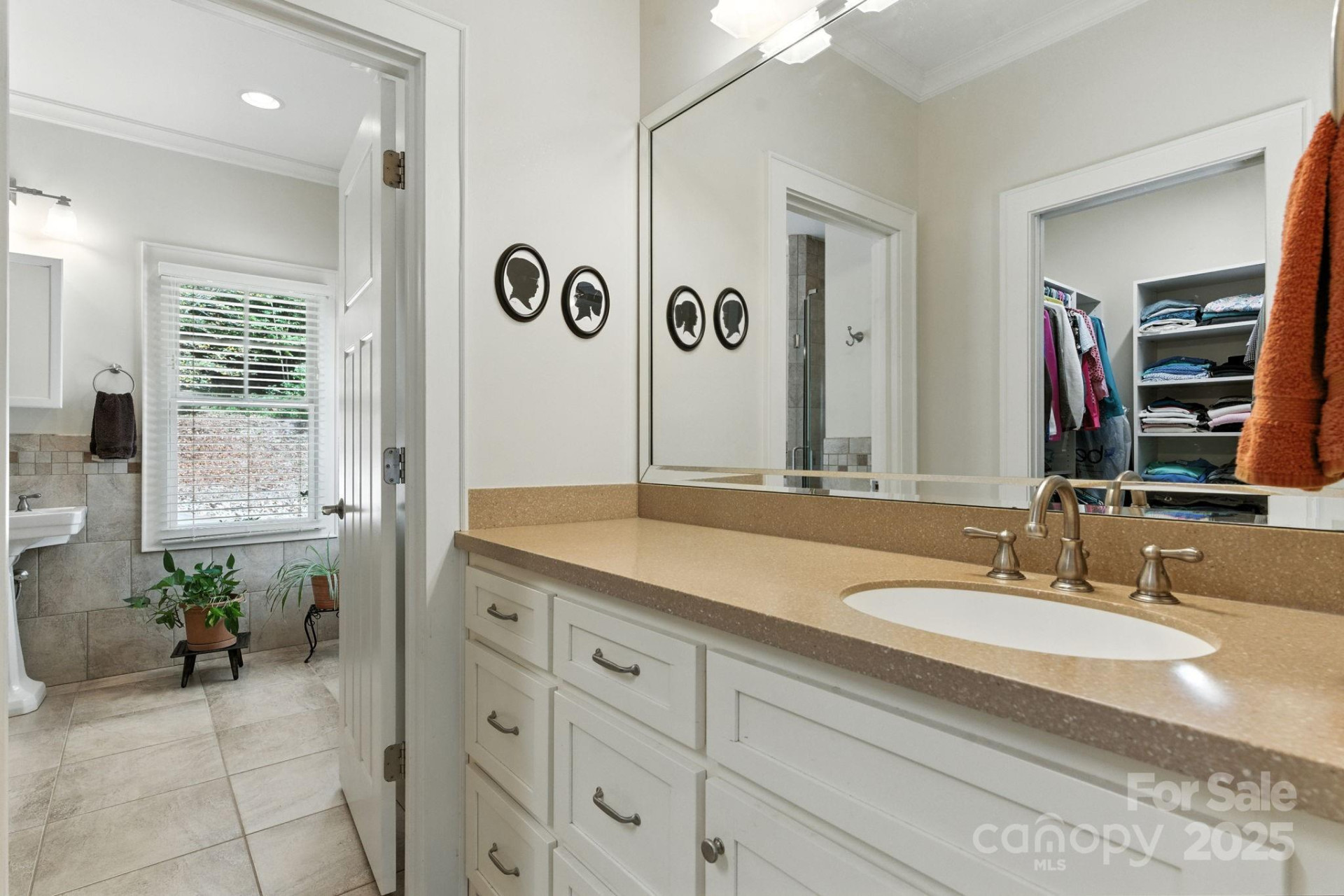 1461 Sunset Point Drive - Photo 14
