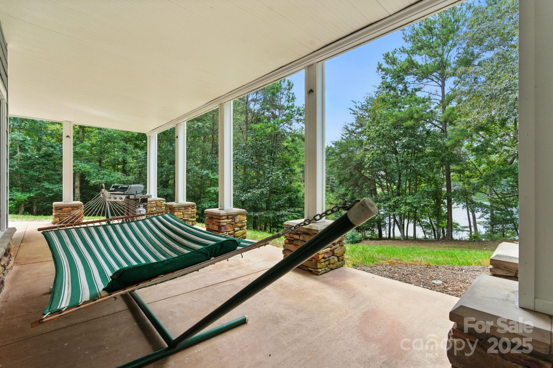 1461 Sunset Point Drive - Photo 23